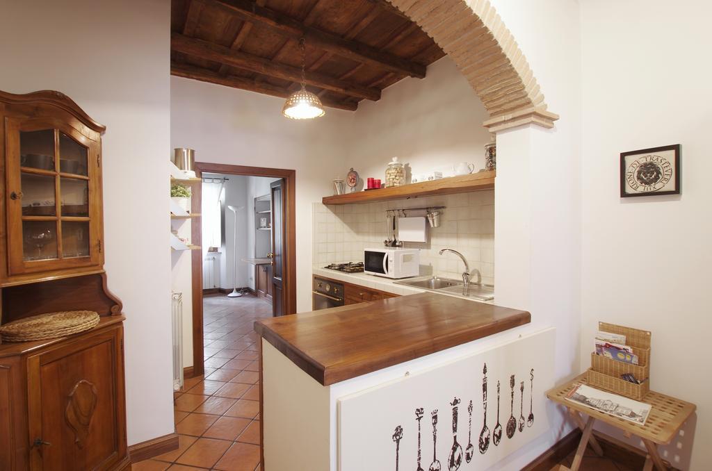 Апартаменти Vacanze Romane Centro Storico Trastevere Номер фото